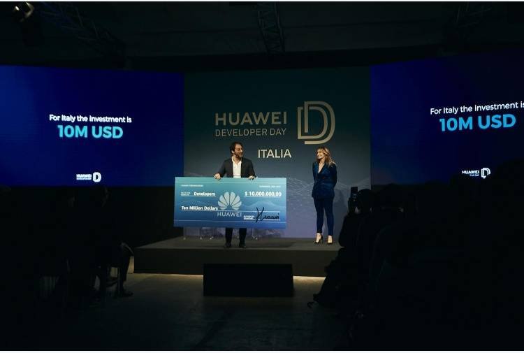 Immagine di Huawei stanzia 10 milioni di dollari per gli sviluppatori italiani