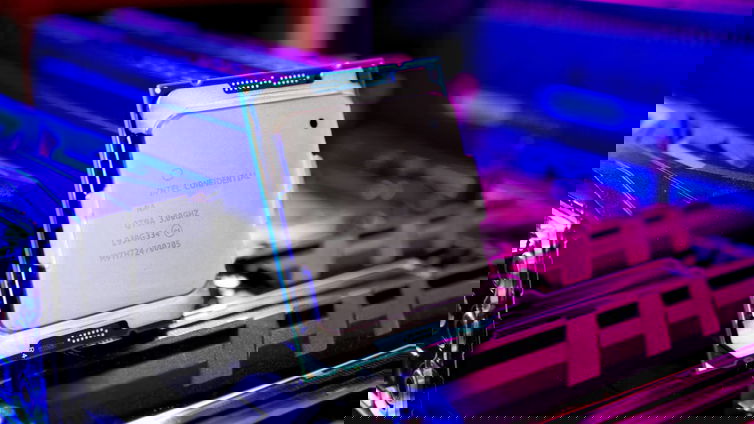Immagine di Intel Core i5-10600K ed i7-10700K appaiono su Geekbench