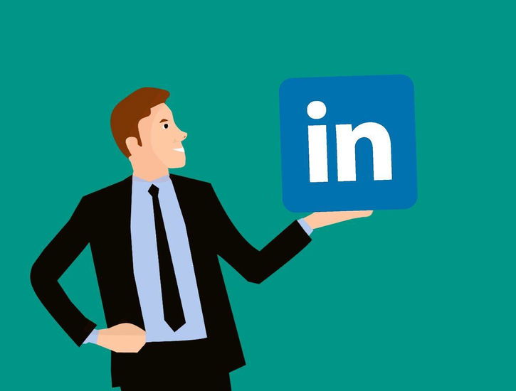 Immagine di LinkedIn, in vendita i dati di 700 milioni di utenti