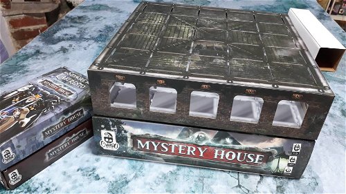 mystery-house-adventures-in-a-box-63561.jpg