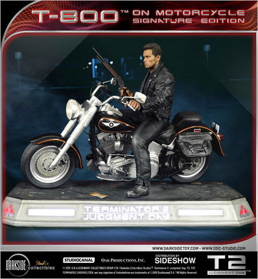 t-800-on-motorcycle-statue-by-darkside-collectibles-studio-60698.jpg