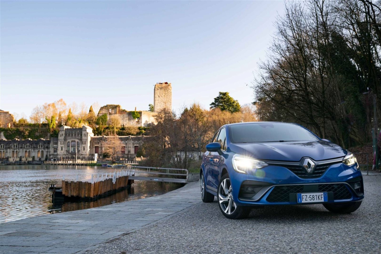 Immagine di Renault Clio, ora disponibile con la guida autonoma di livello 2