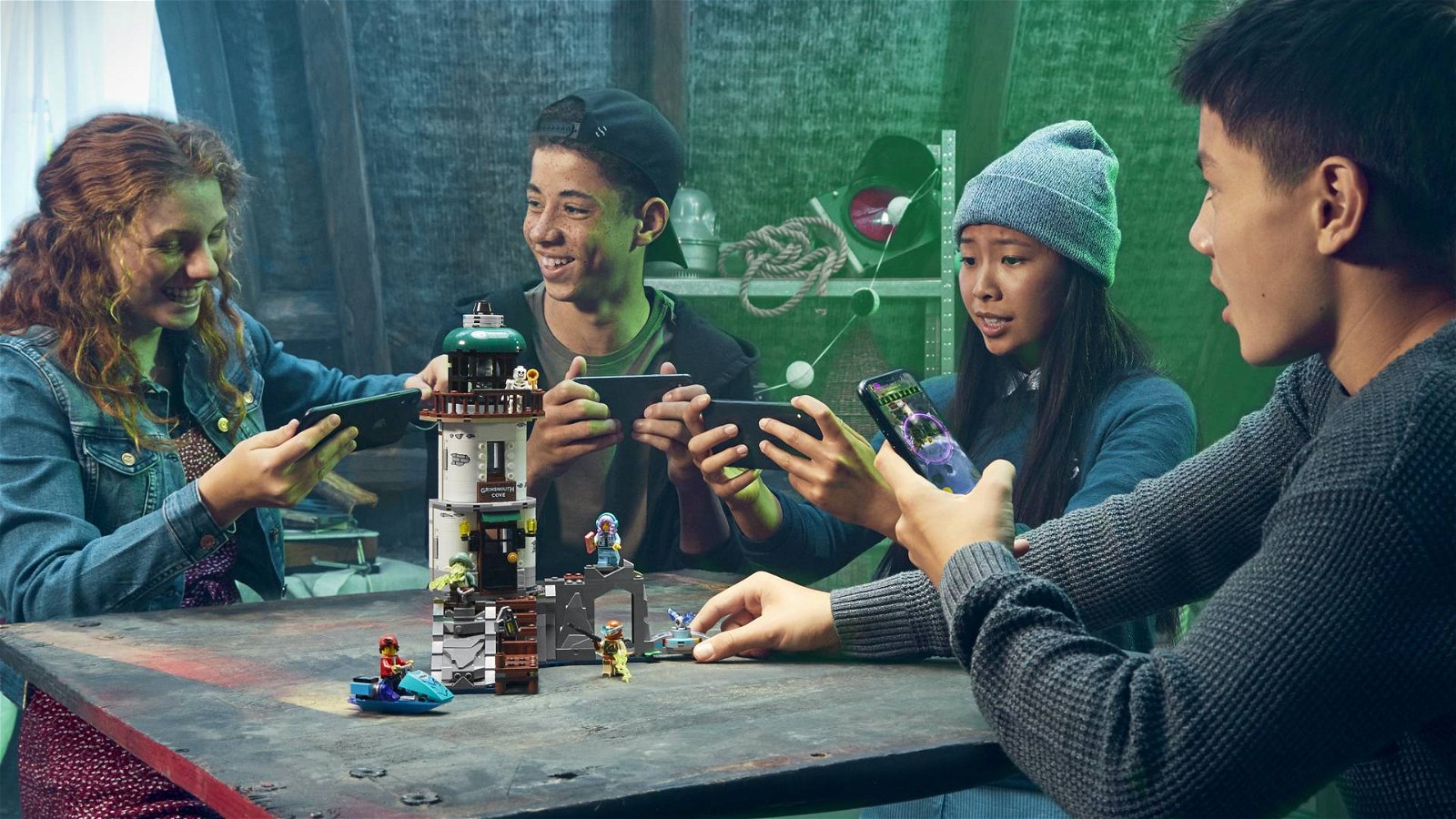 Immagine di Nuovi set e livelli multiplayer: ecco le novità Lego Hidden Side 2020