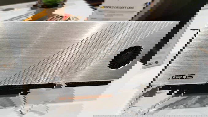 Immagine di Asus Hyper M.2 X16 Gen 4: fino a quattro SSD PCI Express 4.0 sul PC