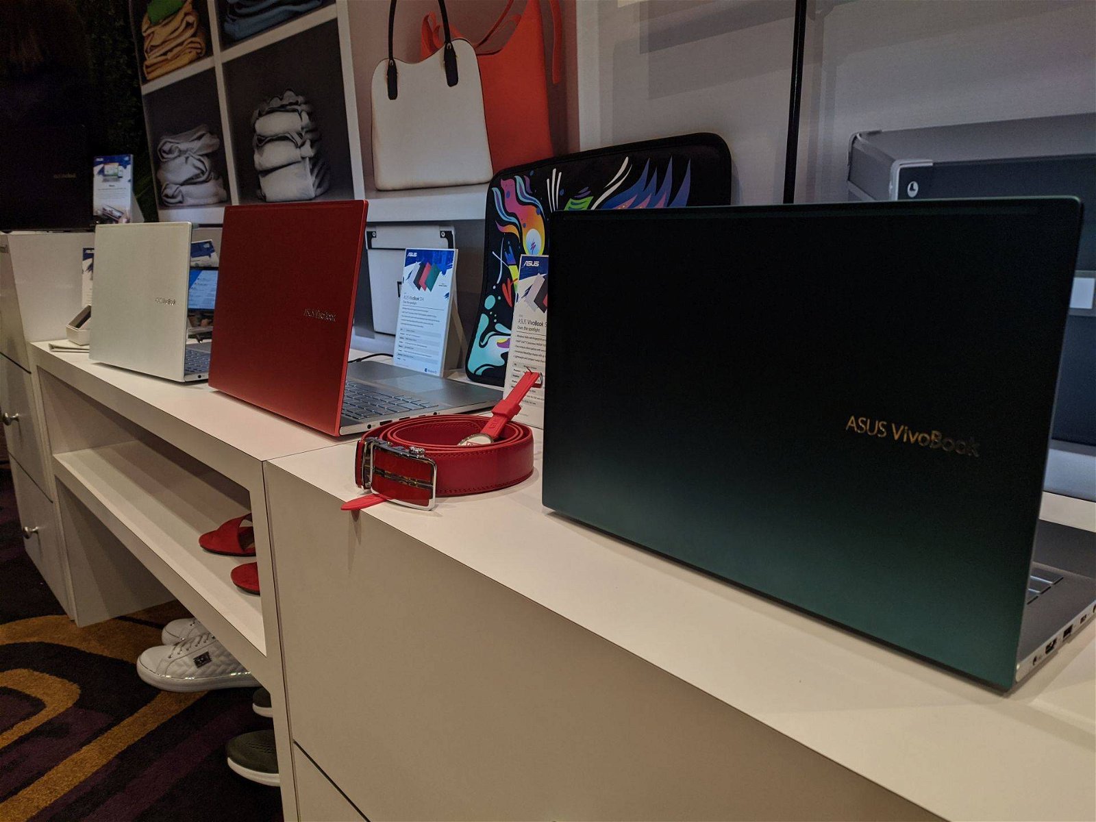 Immagine di VivoBook e ZenBook si rinnovano, ecco i nuovi portatili di Asus
