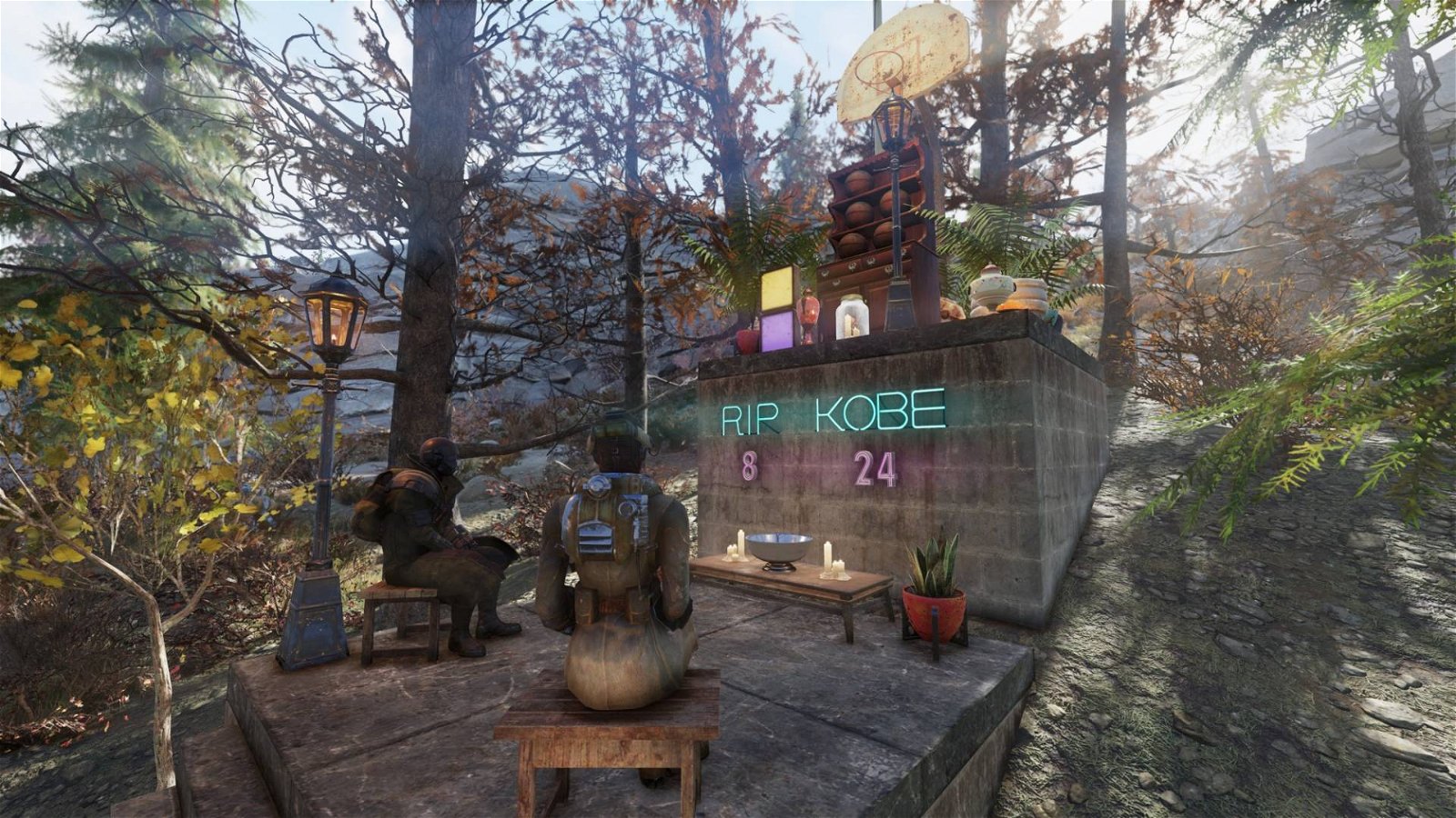 Immagine di Fallout 76: giocatore costruisce un santuario in ricordo di Kobe Bryant