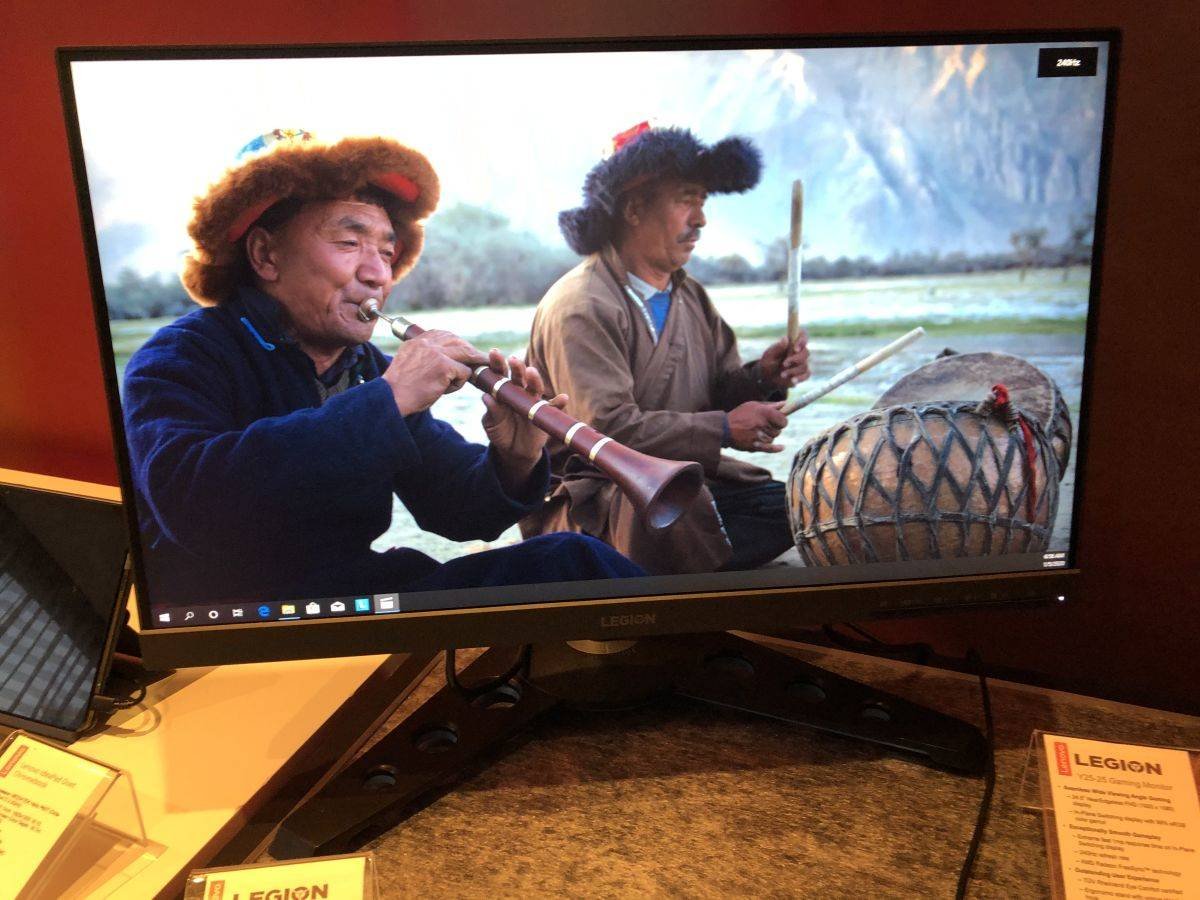 Immagine di Tre nuovi monitor gaming da Lenovo con refresh rate fino a 240 Hz