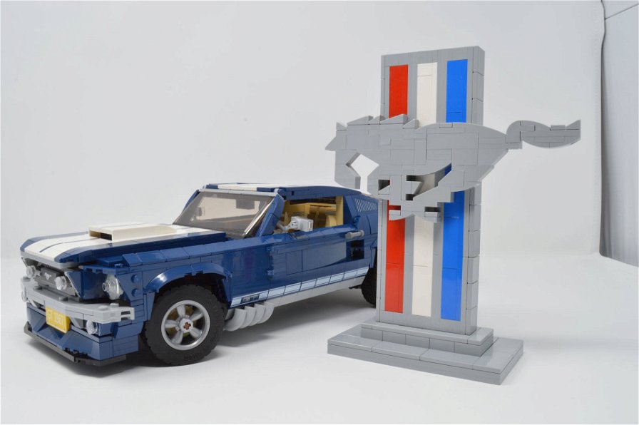 lego-10265-ford-mustang-71140.jpg