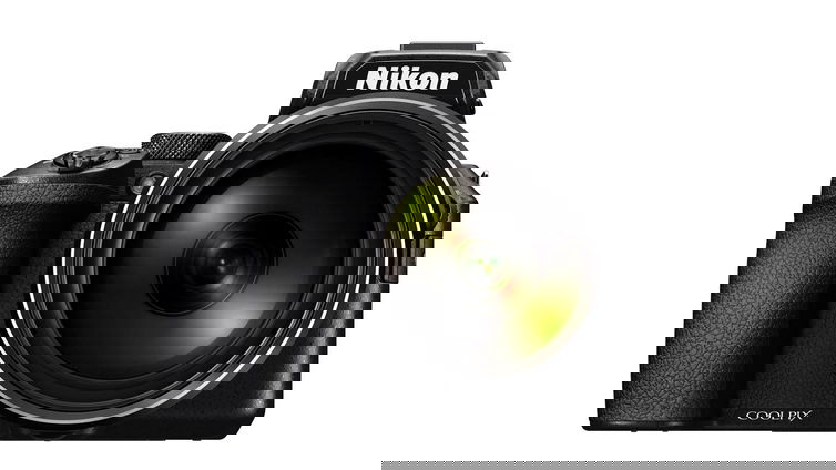 Immagine di Nikon COOLPIX P950: ecco la fotocamera bridge con zoom ottico 83X