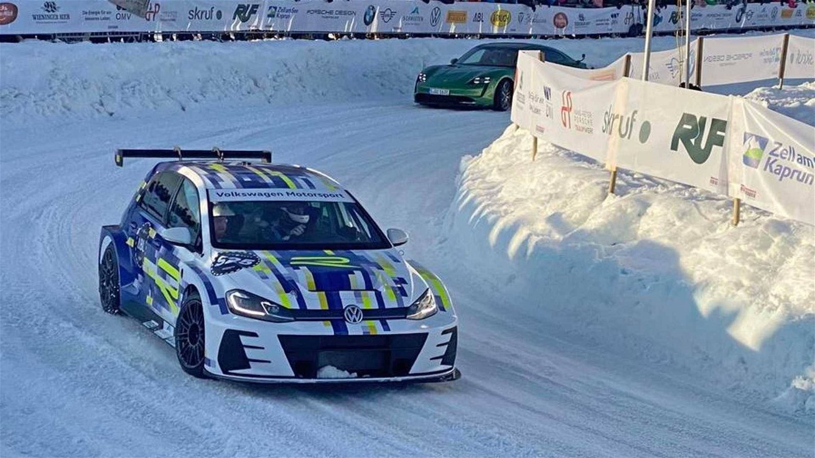 Immagine di Volkswagen Golf eR1, il concept elettrico al GP Ice Race