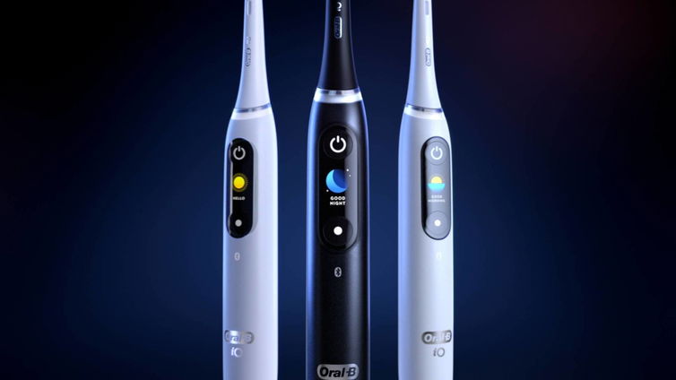 Immagine di Coppia di spazzolini elettrici smart Oral-B iO in sconto del 45%! 2x1!