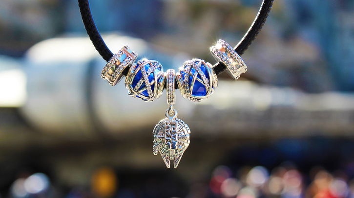 Immagine di Pandora dedica un charm al Millennium Falcon