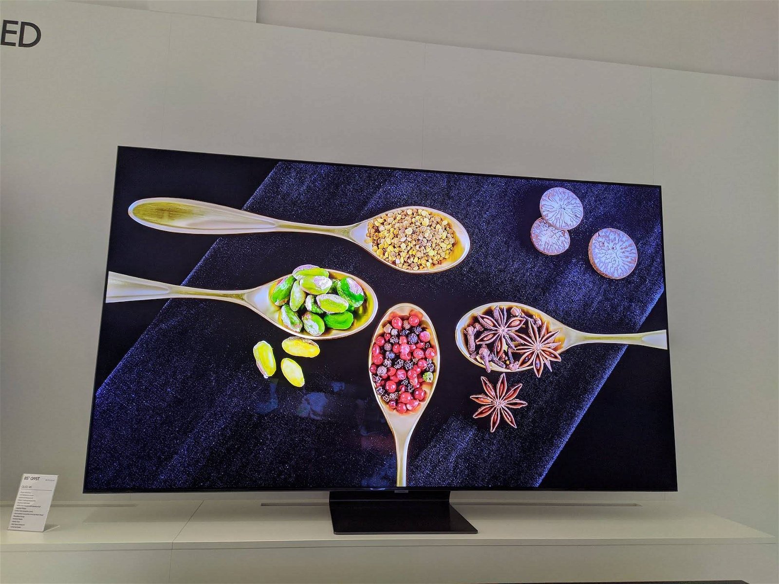 Immagine di Oltre 750€ di sconto su questa smart TV QLED di Samsung!