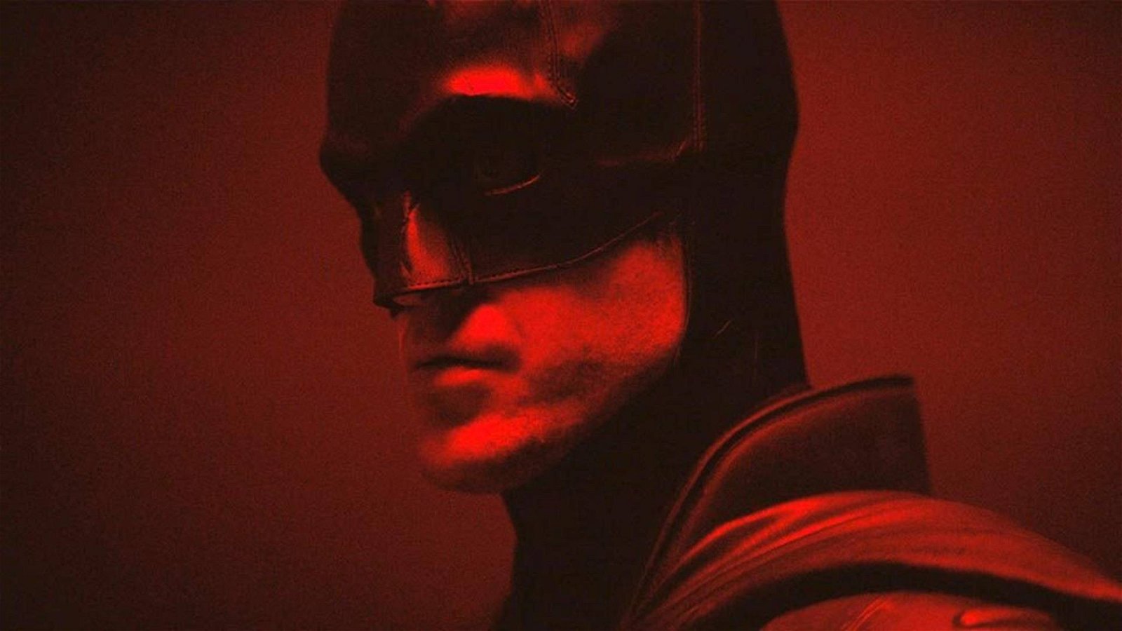 Immagine di The Batman: la Batmobile si mostra in una nuova immagine promozionale