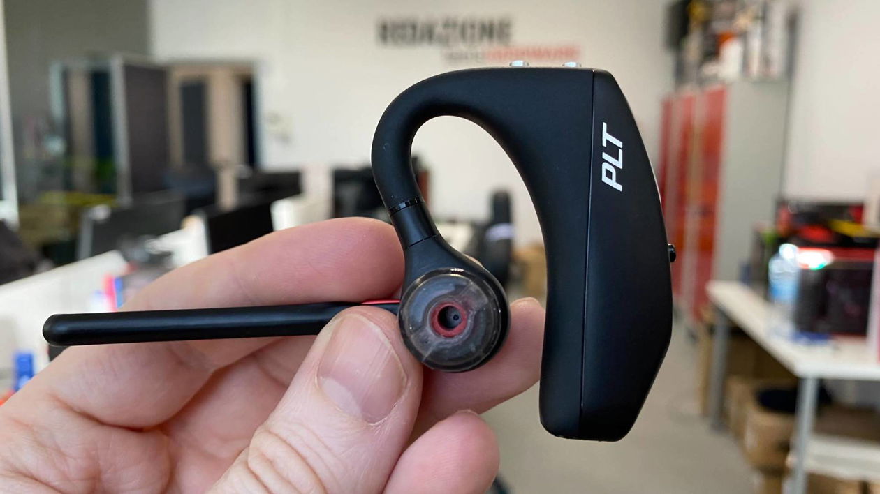 Immagine di Recensione Plantronics Voyager 5200