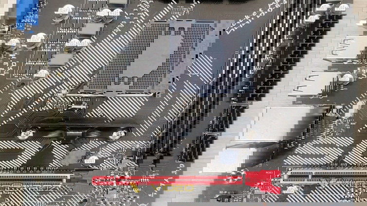 Immagine di Ecco la prima scheda madre basata sul chipset AMD B550