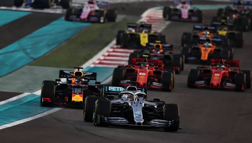 Immagine di Formula 1, campionato sospeso ma le gare continuano online