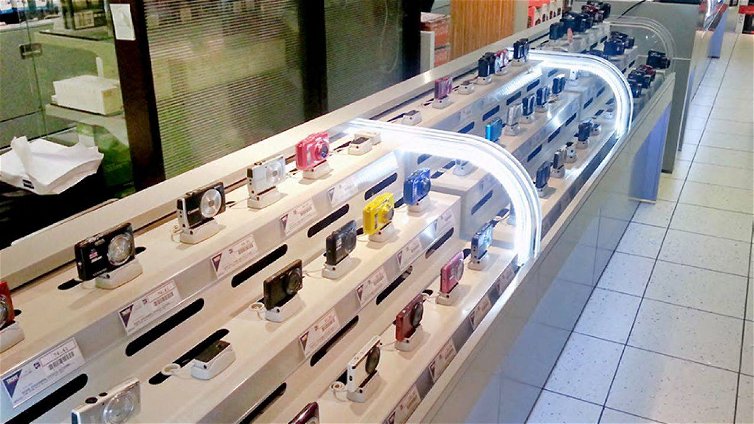 Immagine di I prodotti elettrici ed elettronici sono "beni di prima necessità", i negozi possono aprire