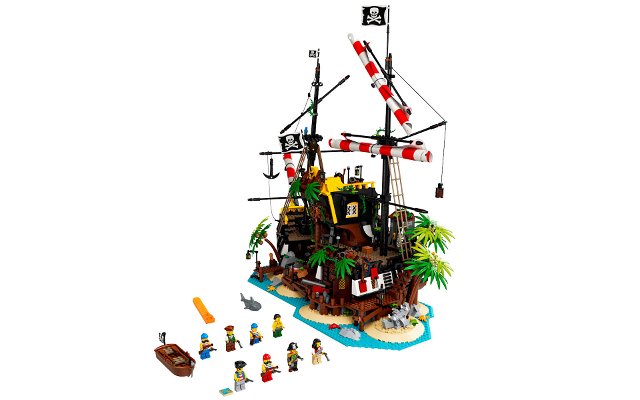 lego-ideas-21322-pirates-bay-84070.jpg