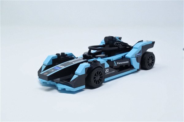 lego-speed-champions-76898-jaguar-duo-84298.jpg