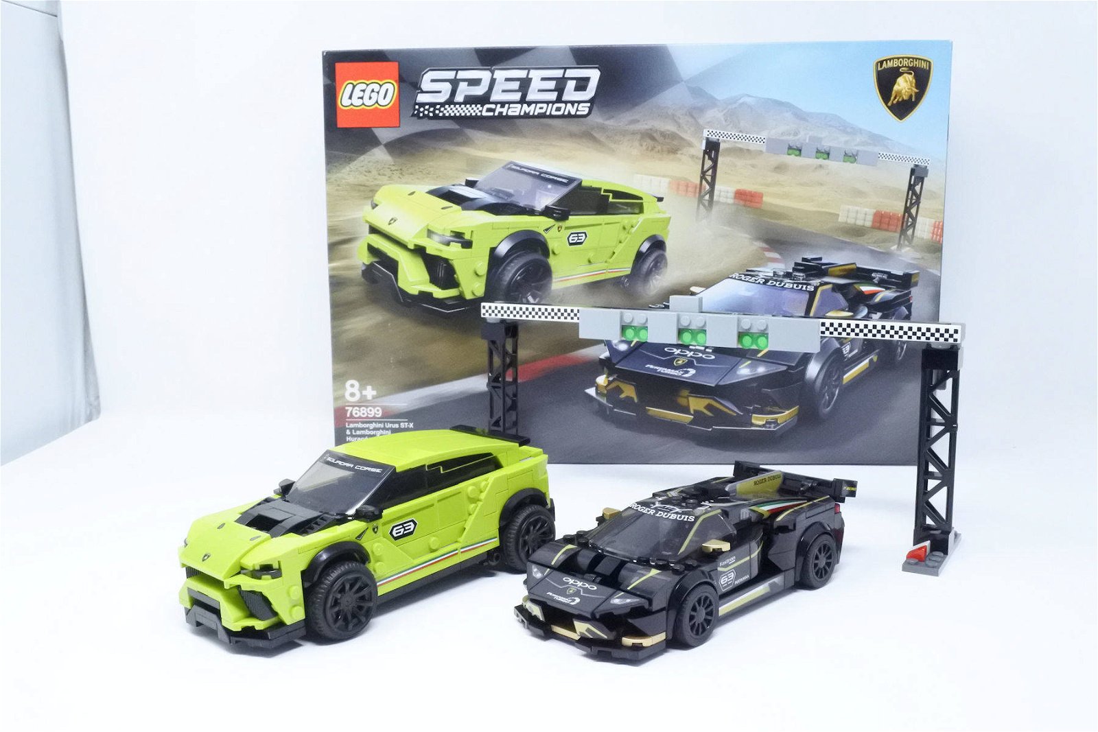 Immagine di LEGO set # 76899 Lamborghini Urus ST-X &amp; Lamborghini Huracán Super Trofeo EVO: la recensione