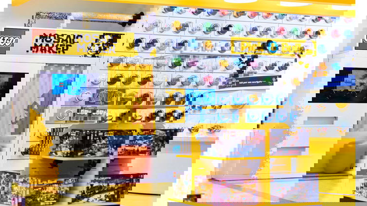 Immagine di Si spengono 64 candeline per i mattoncini LEGO