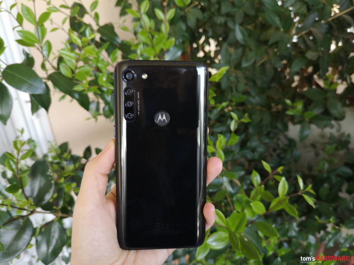 Immagine di Motorola Moto G8 Power Lite: anticipate alcune specifiche tecniche dello smartphone di fascia media