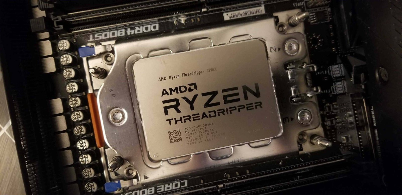 Immagine di AMD Threadripper 3990X: come ho battuto 10 record di overclock - 64 core a 5.7 Ghz