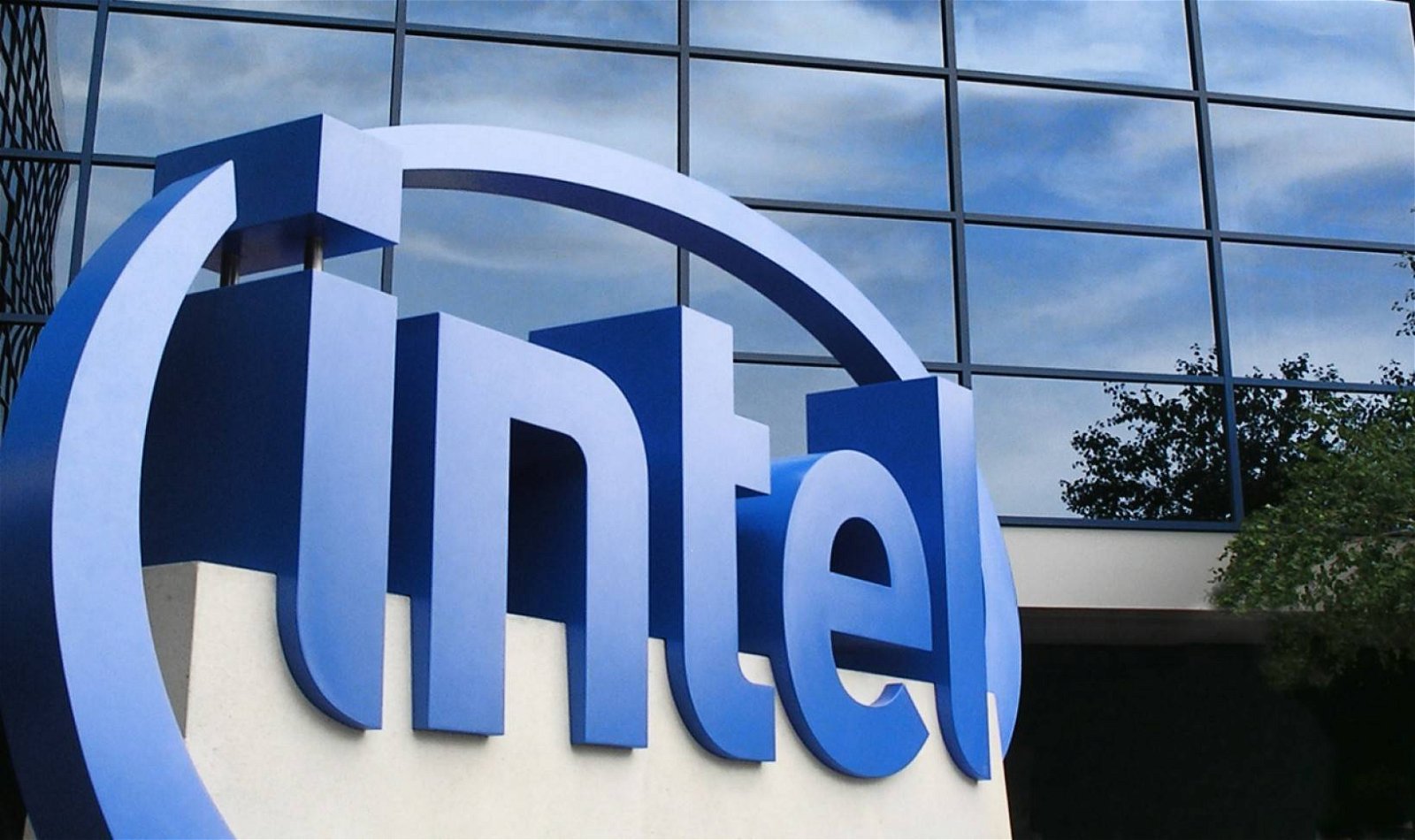 Immagine di Intel annuncia i risultati finanziari del Q2 2020, crescita trainata da cloud e 5G