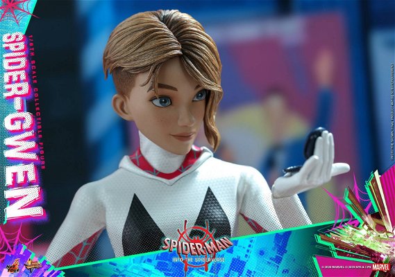 spider-man-into-the-spider-verse-arriva-la-hot-toys-di-gwen-stacy-90884.jpg