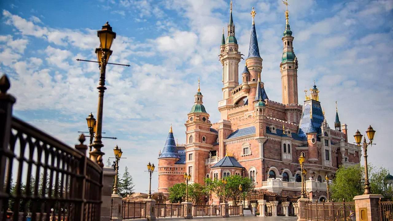 Immagine di Shanghai Disneyland riaprirà l'11 Maggio con precauzioni