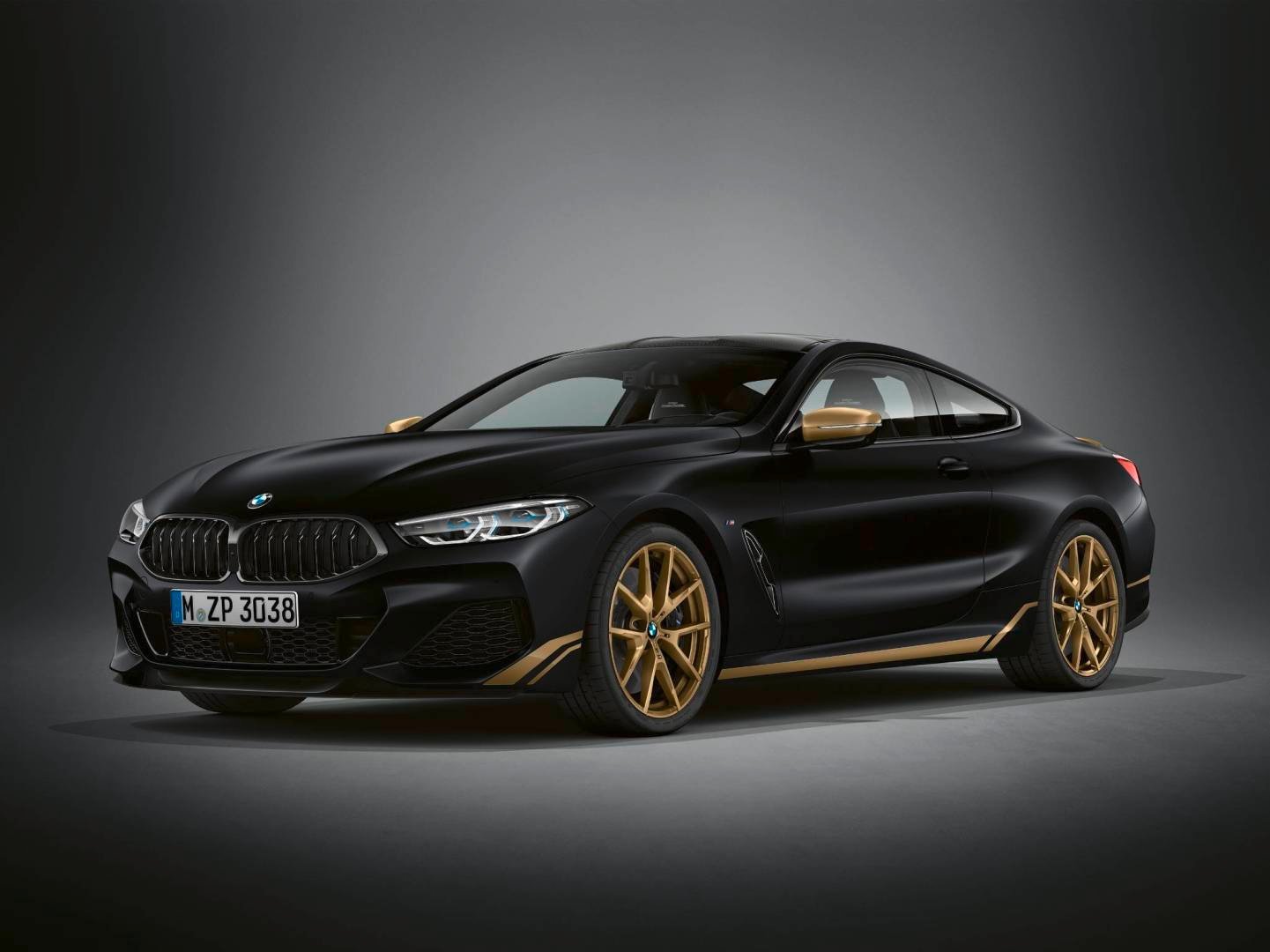 Immagine di BMW Serie 8: la stravagante Golden Thunder Edition
