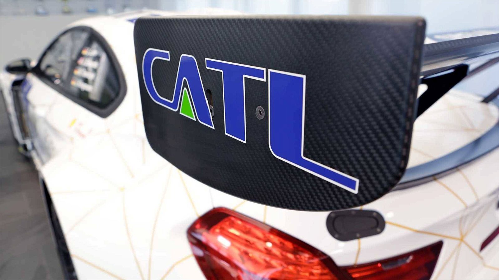 Immagine di CATL, la società estende la vita delle batterie a 2 milioni di km