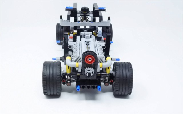lego-technic-dom-s-dodge-charger-98797.jpg