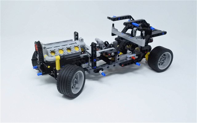 lego-technic-dom-s-dodge-charger-98798.jpg