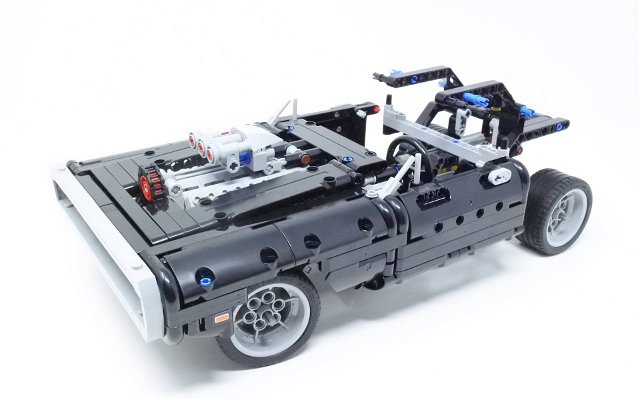lego-technic-dom-s-dodge-charger-98803.jpg