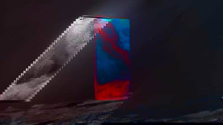 Immagine di Motorola Edge recensione: ritorno al futuro