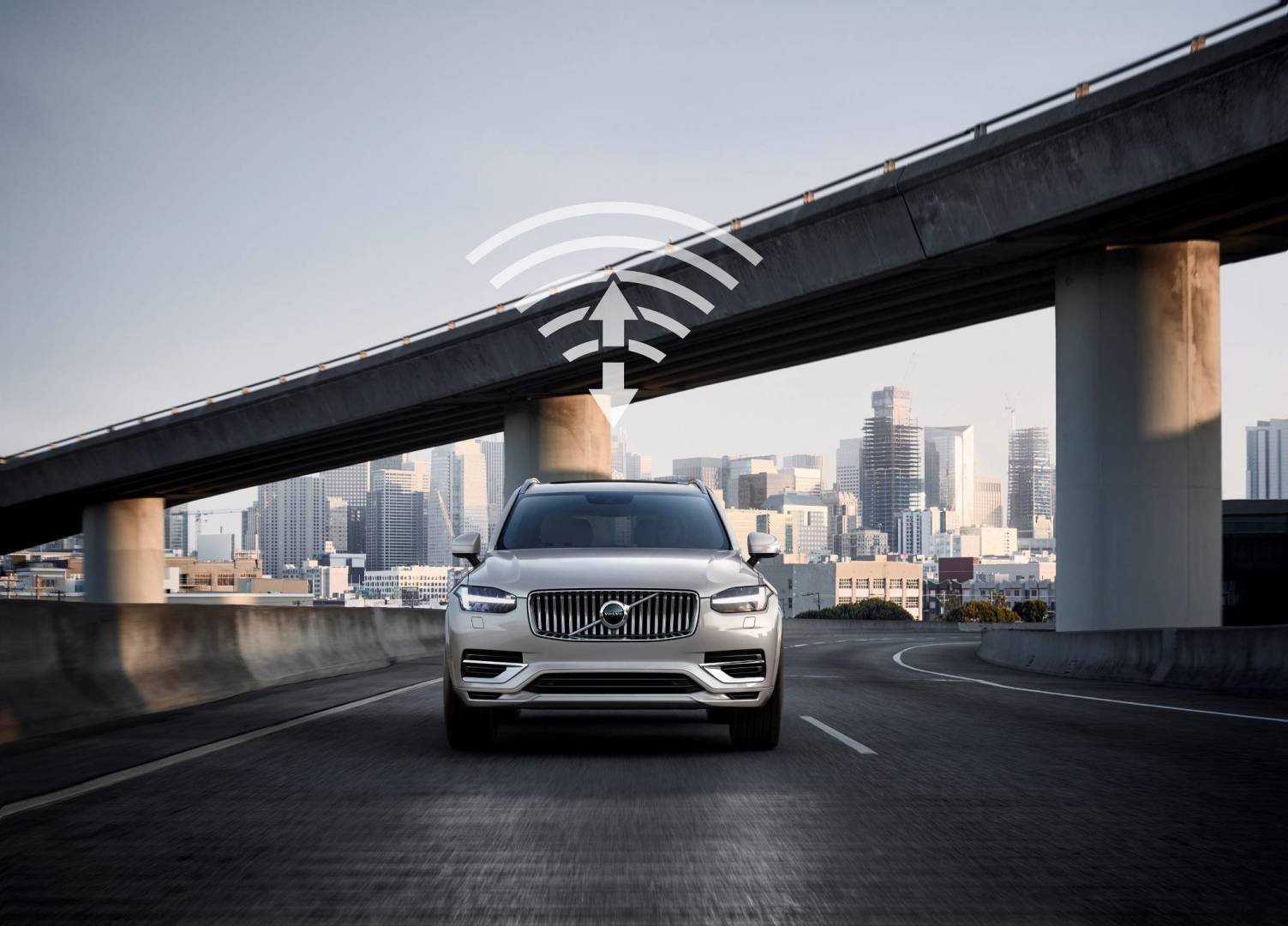 Immagine di Volvo, collaborazione con Waymo per la guida autonoma
