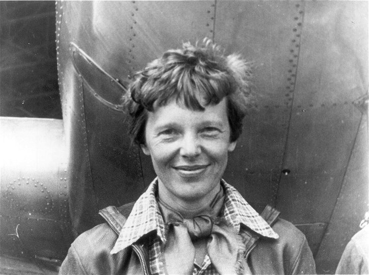 Immagine di Amelia Earhart, i 123 anni della donna nata con le ali ai piedi