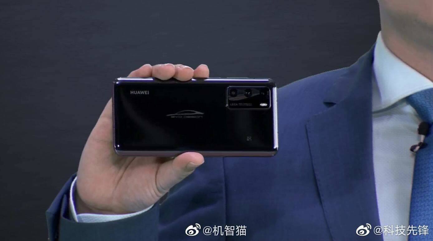 Immagine di Huawei P40 BYD Han: lo smartphone per le auto sempre connesse