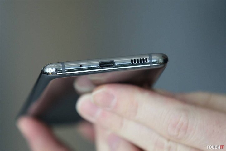 Immagine di Galaxy S20: ancora problemi di ricarica, Samsung indaga
