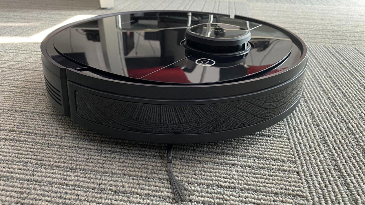 Immagine di Ecovacs Deebot Ozmo 920, il meglio della tecnologia per la pulizia domestica