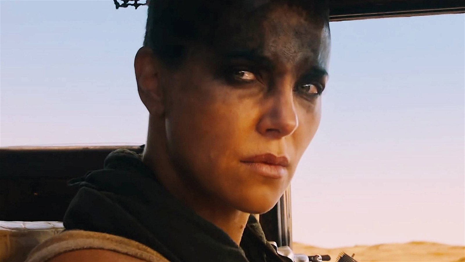 Immagine di Charlize Theron pubblica il video in cui si rasa la testa per Mad Max