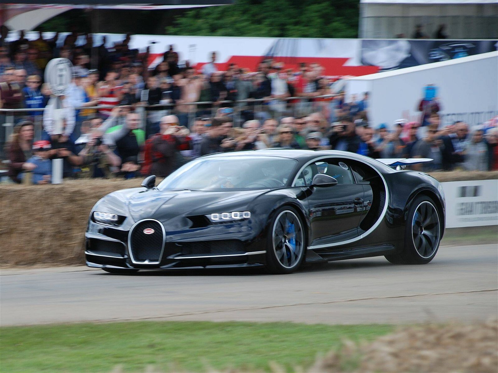 Immagine di Bugatti: in vista una cessione a Rimac?