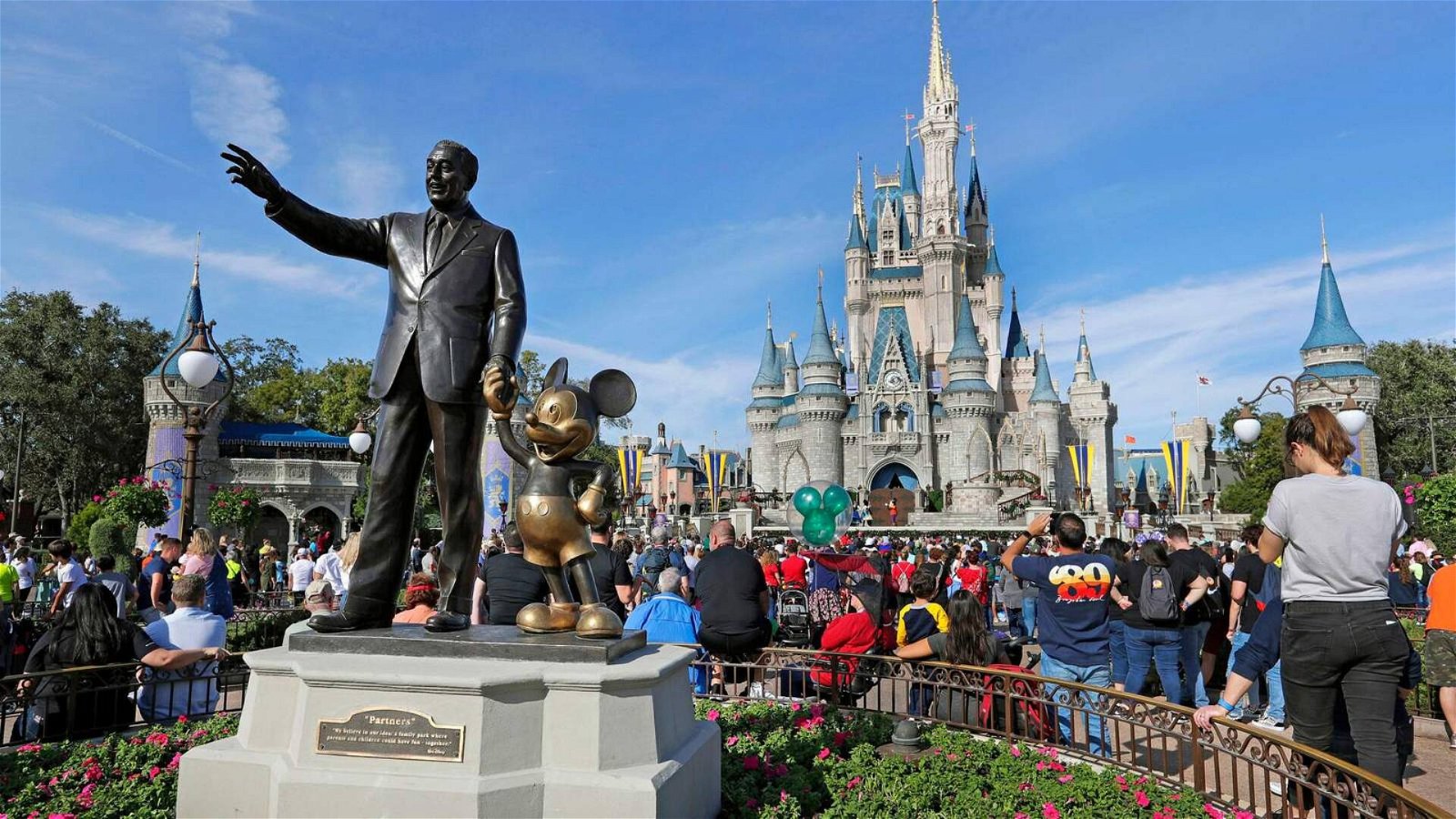 Immagine di Disney Parks annuncia licenziamenti a causa della pandemia
