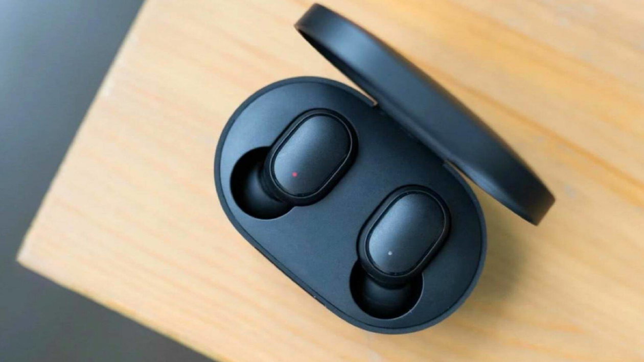 Immagine di Xiaomi Redmi Airdots a meno di 18€ tra le offerte del giorno eBay!