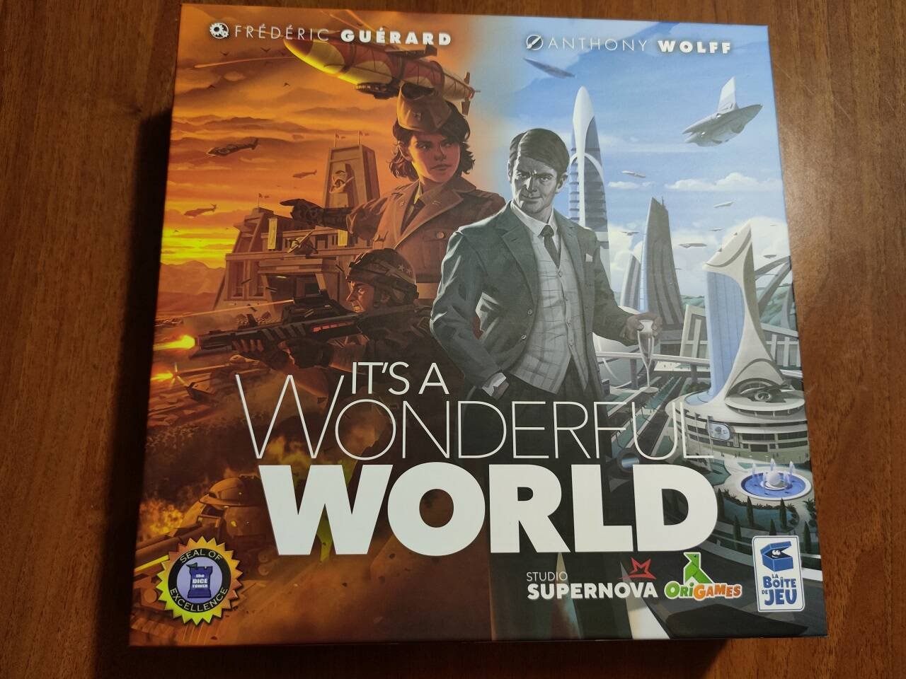 Immagine di It's A Wonderful World, la recensione: il card game strategico vincitore del premio As D'Or