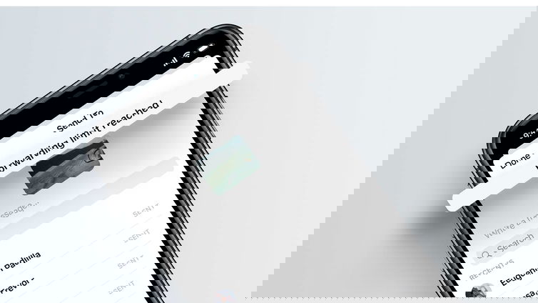Immagine di Facebook ancora contro le fake news: il limite di inoltro a 5 contatti anche su Messenger