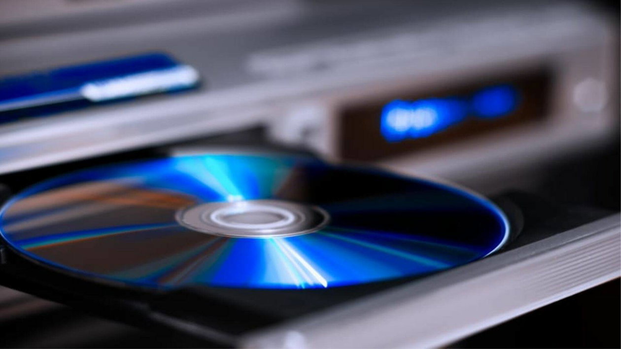 Immagine di Feltrinelli vi regala una tazza dedicata ai film Universal comprando almeno 20€ di DVD o Blu-Ray