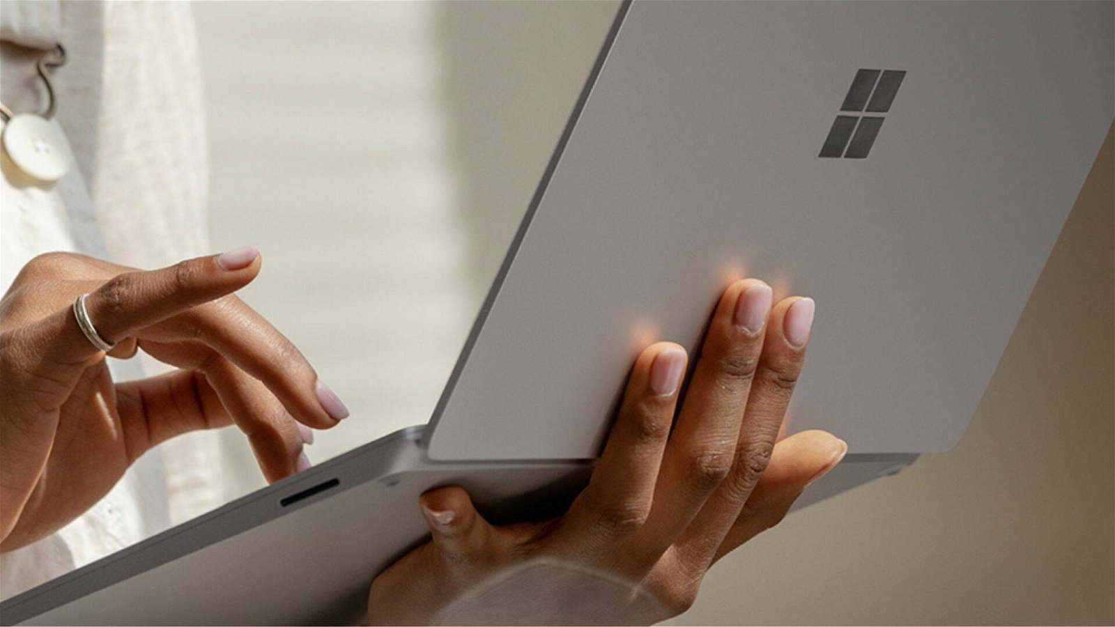 Immagine di Fino a 130€ di sconto su Surface Laptop 3 grazie a Microsoft Store!